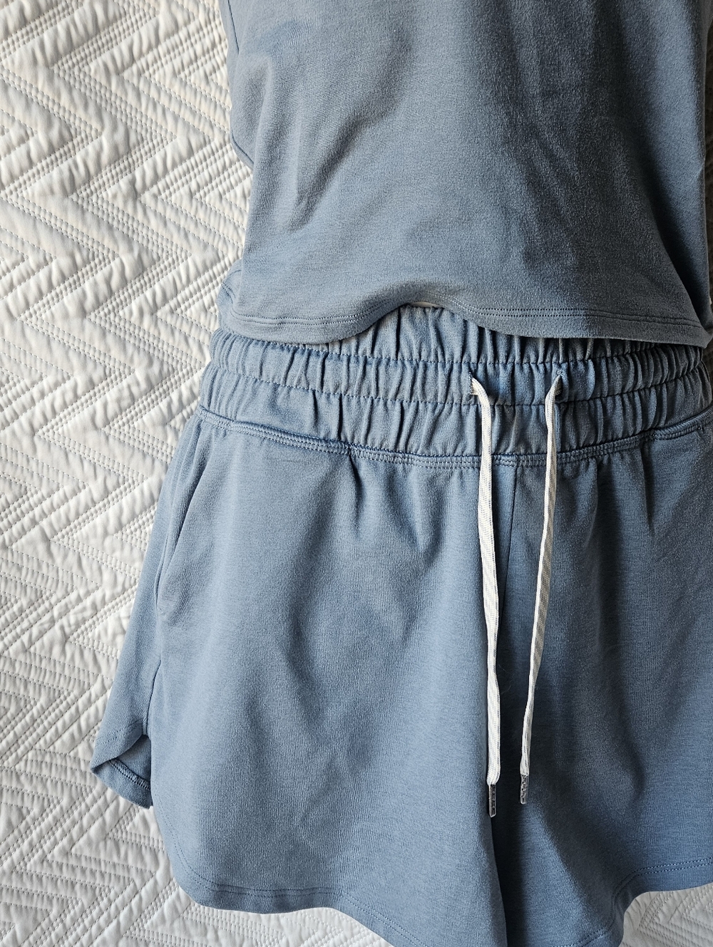 Womens Vuori Halo Performance Crop 2.o - Picture 6 of 16